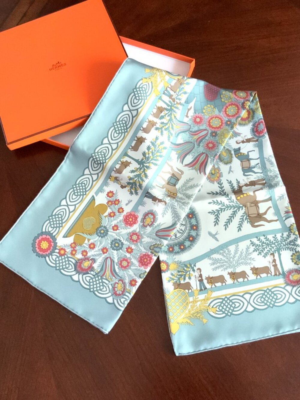 Hermes  Decoupages Anne Rosat Hotel Carre 90 Light Blue Silk 100% Scarf France